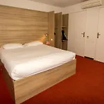 So'lodge Niort A83