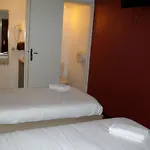 索罗尼奥尔a83旅馆