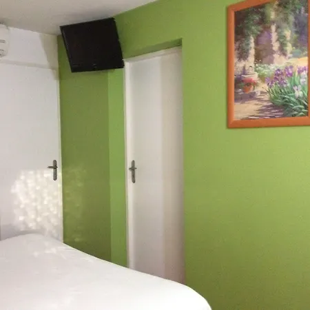 호텔 So'lodge Niort A83 2*