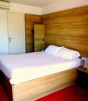 Hotel So'Lodge Niort A83 2*