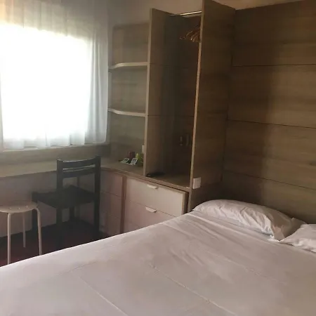 So'lodge Niort A83 Hotel La Creche