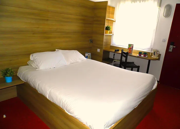 So'lodge Niort A83 La Creche