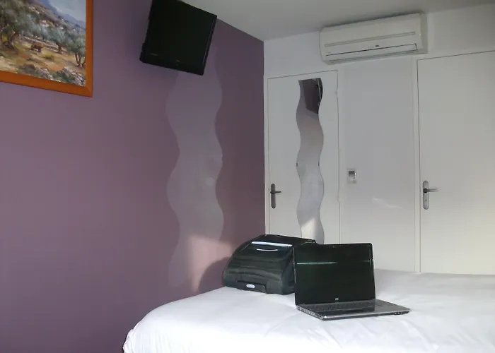 Hotel So'lodge Niort A83