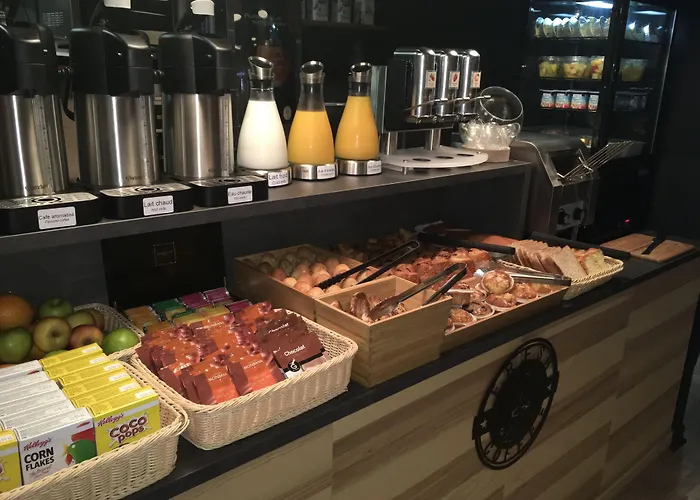 So'Lodge Niort A83 2*