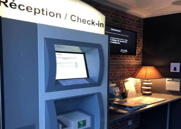 So'lodge Niort A83 2*